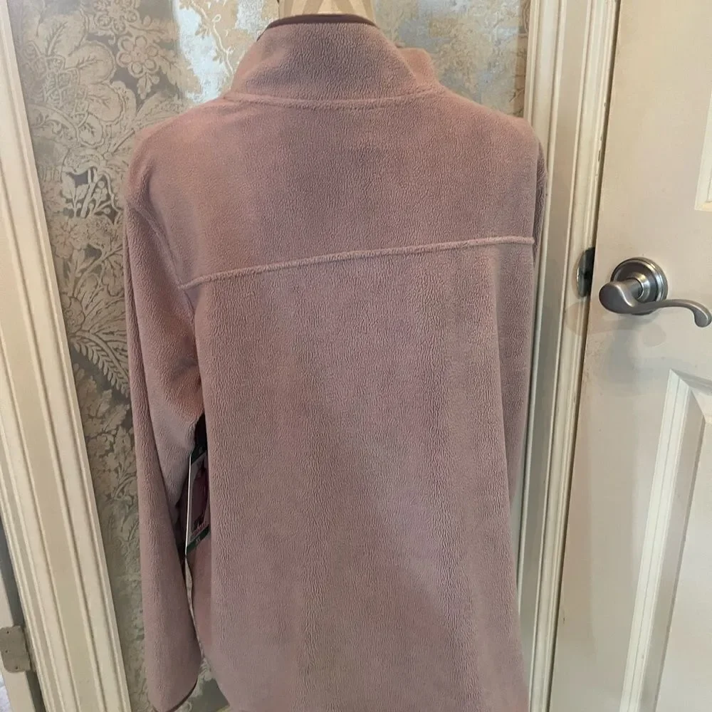 ATHLETIC Lavender Fleece Pullover!